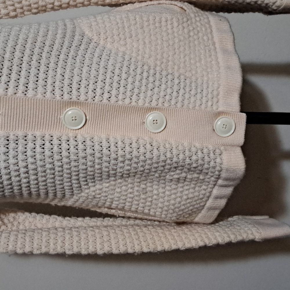 B64 GAP Cream Knit Cardigan Sz Sm Soft Wool Ribbed Hems Button Collar Pokets - Picture 3 of 11